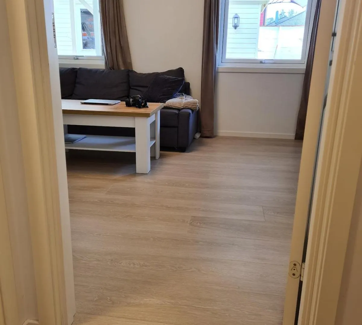 Studio Apartment, 1 Bedrom, High Standard, Right By Airport 卑爾根 公寓