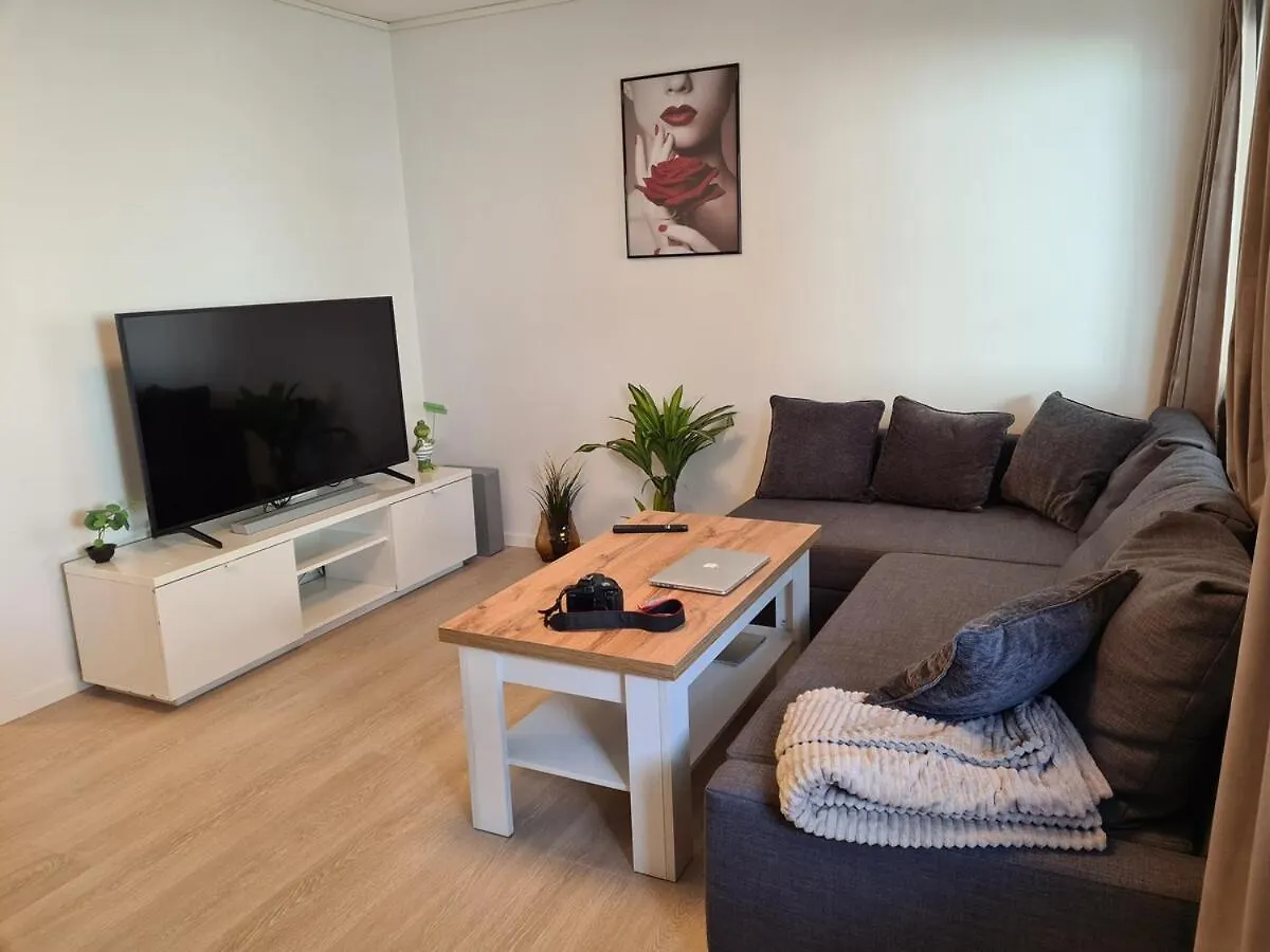 Contatti di Studio Apartment, 1 Bedrom, High Standard, Right By Airport